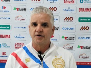 Luis Fernando comenta atuação do Bahia contra o Brusque e comemora o resultado