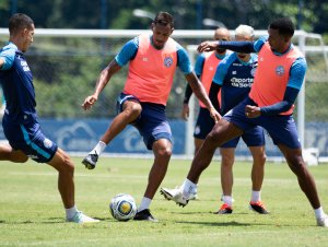 Bahia faz treino técnico e tático para o Ba-Vi