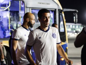 Com retorno e novidade, Bahia divulga relacionados para confronto com o Inter