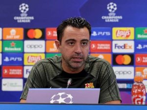 Após reviravolta, Barcelona anuncia permanência de Xavi até junho de 2025
